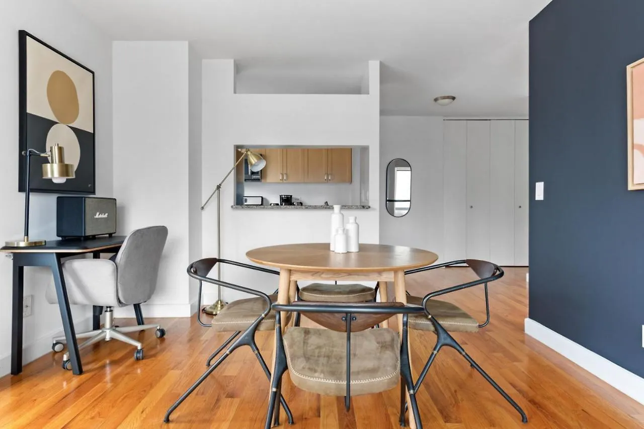 1Br Nr Times Sq W Indoor Pool Doorman Nyc-50 Lägenhet New York USA